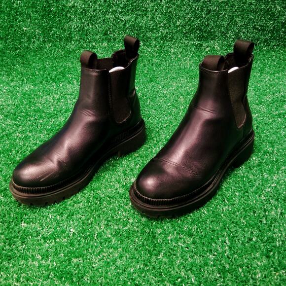 H&M Chelsea Boots Men's Size 38 Black Leather Round Toe Comfort - Picture 1 of 7
